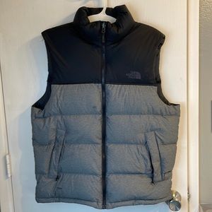 Men’s North Face puffer vest, size M